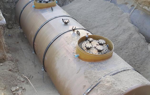 Installation of an underground fuel tank